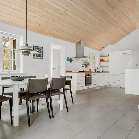 2732-nexo-harevej-3 Feriehus Neksø